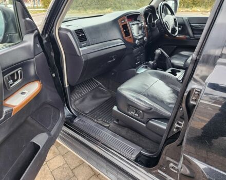 Черный Мицубиси Паджеро, объемом двигателя 3.2 л и пробегом 153 тыс. км за 7197 $, фото 16 на Automoto.ua