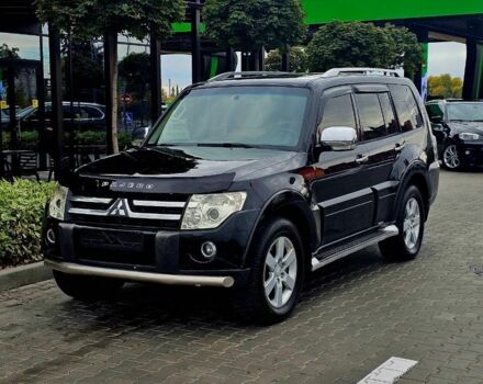 Черный Мицубиси Паджеро, объемом двигателя 3.8 л и пробегом 200 тыс. км за 270 $, фото 2 на Automoto.ua