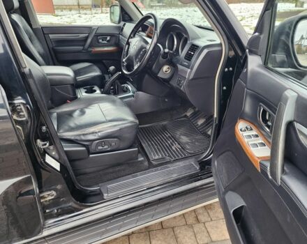 Черный Мицубиси Паджеро, объемом двигателя 3.2 л и пробегом 153 тыс. км за 7197 $, фото 12 на Automoto.ua