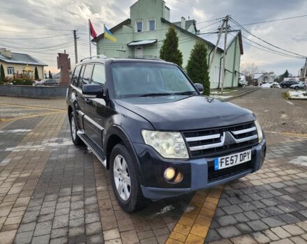 Черный Мицубиси Паджеро, объемом двигателя 3.2 л и пробегом 153 тыс. км за 7197 $, фото 2 на Automoto.ua