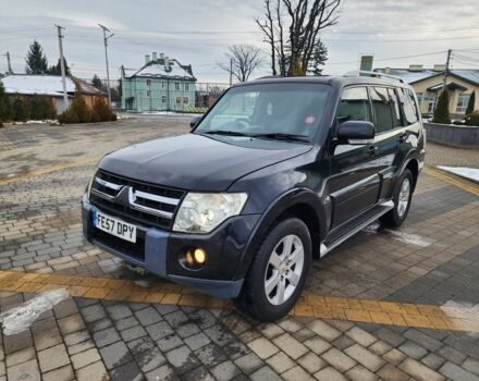 Черный Мицубиси Паджеро, объемом двигателя 3.2 л и пробегом 153 тыс. км за 7197 $, фото 5 на Automoto.ua
