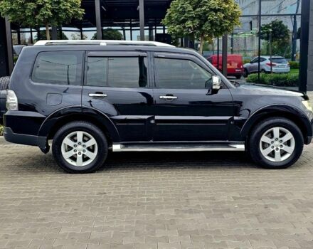 Черный Мицубиси Паджеро, объемом двигателя 3.8 л и пробегом 200 тыс. км за 270 $, фото 6 на Automoto.ua
