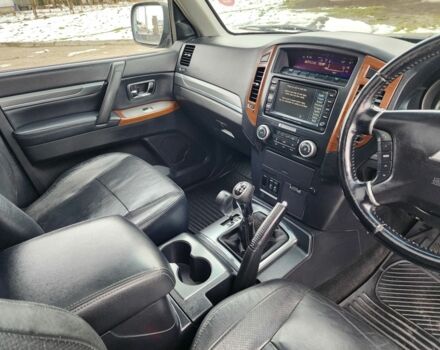 Черный Мицубиси Паджеро, объемом двигателя 3.2 л и пробегом 153 тыс. км за 7197 $, фото 15 на Automoto.ua