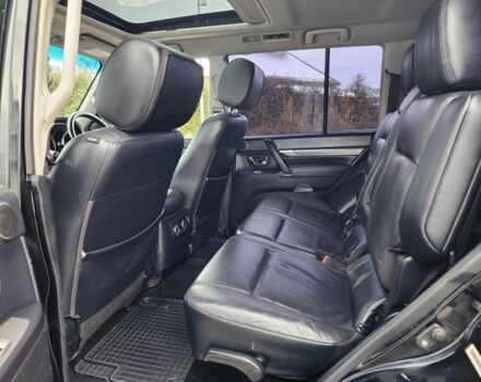 Черный Мицубиси Паджеро, объемом двигателя 3.2 л и пробегом 153 тыс. км за 7197 $, фото 19 на Automoto.ua