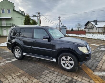 Черный Мицубиси Паджеро, объемом двигателя 3.2 л и пробегом 153 тыс. км за 7197 $, фото 3 на Automoto.ua