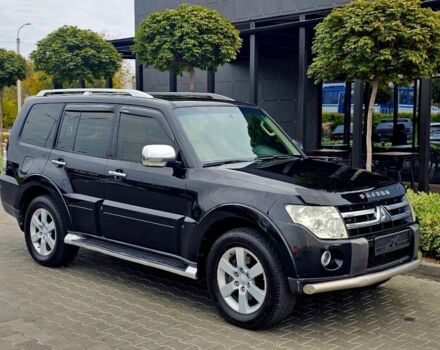 Черный Мицубиси Паджеро, объемом двигателя 3.8 л и пробегом 200 тыс. км за 270 $, фото 4 на Automoto.ua