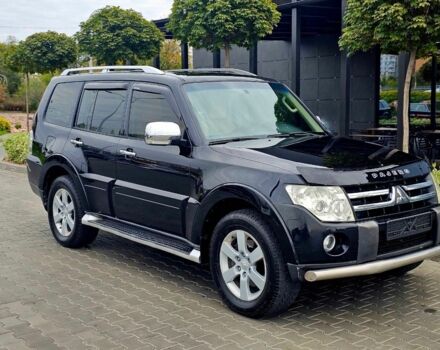 Черный Мицубиси Паджеро, объемом двигателя 3.8 л и пробегом 200 тыс. км за 270 $, фото 1 на Automoto.ua