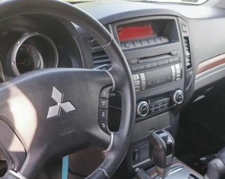 Чорний Міцубісі Паджеро, об'ємом двигуна 3.2 л та пробігом 265 тис. км за 5100 $, фото 5 на Automoto.ua