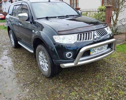 Черный Мицубиси Паджеро, объемом двигателя 2.5 л и пробегом 125 тыс. км за 15500 $, фото 1 на Automoto.ua