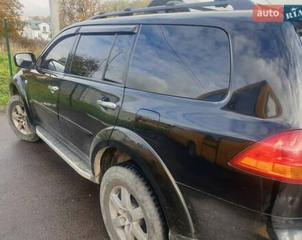 Черный Мицубиси Паджеро, объемом двигателя 2.5 л и пробегом 125 тыс. км за 15500 $, фото 6 на Automoto.ua