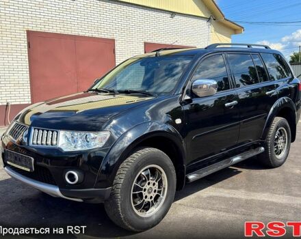 Мицубиси Паджеро 2012 в Ахтырке на Automoto.ua Черный Мицубиси Паджеро, объемом двигателя 2.5 л и пробегом 199 тыс. км за 14200 $, фото 2 на Automoto.ua