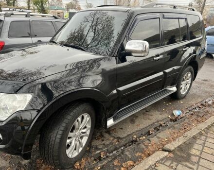 Черный Мицубиси Паджеро, объемом двигателя 3.2 л и пробегом 230 тыс. км за 17000 $, фото 1 на Automoto.ua