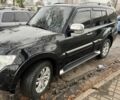 Черный Мицубиси Паджеро, объемом двигателя 3.2 л и пробегом 230 тыс. км за 17000 $, фото 1 на Automoto.ua