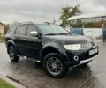 Мицубиси Паджеро 2012 в Киеве на Automoto.ua Черный Мицубиси Паджеро, объемом двигателя 2.5 л и пробегом 294 тыс. км за 11500 $, фото 3 на Automoto.ua