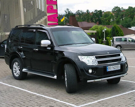 Чорний Міцубісі Паджеро, об'ємом двигуна 3.2 л та пробігом 211 тис. км за 19500 $, фото 43 на Automoto.ua