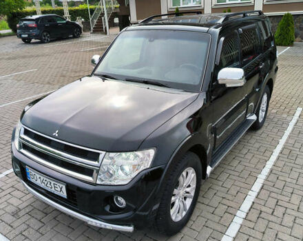 Чорний Міцубісі Паджеро, об'ємом двигуна 3.2 л та пробігом 211 тис. км за 19500 $, фото 32 на Automoto.ua