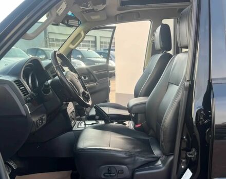 Чорний Міцубісі Паджеро, об'ємом двигуна 3.2 л та пробігом 47 тис. км за 10000 $, фото 8 на Automoto.ua