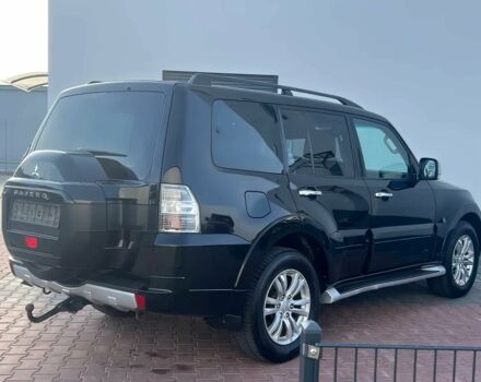 Чорний Міцубісі Паджеро, об'ємом двигуна 3.2 л та пробігом 47 тис. км за 10000 $, фото 4 на Automoto.ua