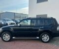 Черный Мицубиси Паджеро, объемом двигателя 3.2 л и пробегом 49 тыс. км за 26000 $, фото 3 на Automoto.ua