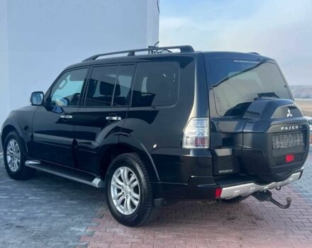 Черный Мицубиси Паджеро, объемом двигателя 3.2 л и пробегом 49 тыс. км за 26000 $, фото 4 на Automoto.ua