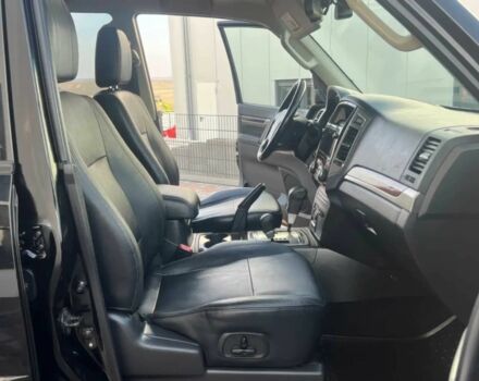 Черный Мицубиси Паджеро, объемом двигателя 3.2 л и пробегом 49 тыс. км за 26000 $, фото 8 на Automoto.ua