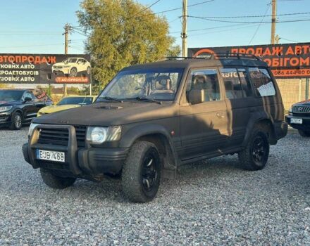 Чорний Міцубісі Паджеро, об'ємом двигуна 2.5 л та пробігом 300 тис. км за 2800 $, фото 1 на Automoto.ua
