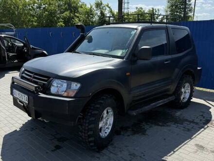 Чорний Міцубісі Паджеро, об'ємом двигуна 3.2 л та пробігом 100 тис. км за 11200 $, фото 1 на Automoto.ua