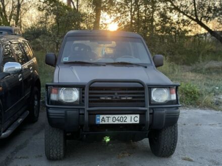 Чорний Міцубісі Паджеро, об'ємом двигуна 2.5 л та пробігом 200 тис. км за 2000 $, фото 1 на Automoto.ua