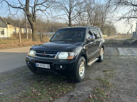 Чорний Міцубісі Паджеро, об'ємом двигуна 3.2 л та пробігом 243 тис. км за 6600 $, фото 1 на Automoto.ua