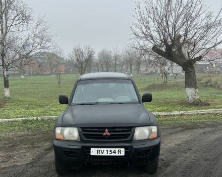 Черный Мицубиси Паджеро, объемом двигателя 3.5 л и пробегом 300 тыс. км за 2800 $, фото 1 на Automoto.ua