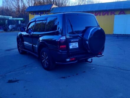Міцубісі Паджеро 2003 у Петропавловке на Automoto.ua Чорний Міцубісі Паджеро, об'ємом двигуна 3.2 л та пробігом 427 тис. км за 9500 $, фото 1 на Automoto.ua