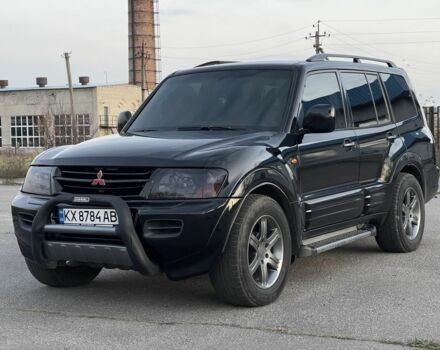 Черный Мицубиси Паджеро, объемом двигателя 3.2 л и пробегом 200 тыс. км за 7800 $, фото 1 на Automoto.ua