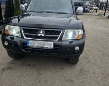 Черный Мицубиси Паджеро, объемом двигателя 0 л и пробегом 474 тыс. км за 8500 $, фото 1 на Automoto.ua
