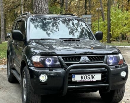 Чорний Міцубісі Паджеро, об'ємом двигуна 3.5 л та пробігом 273 тис. км за 8200 $, фото 1 на Automoto.ua