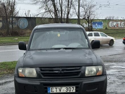 Чорний Міцубісі Паджеро, об'ємом двигуна 3.2 л та пробігом 220 тис. км за 3500 $, фото 1 на Automoto.ua