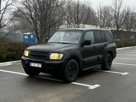 Черный Мицубиси Паджеро, объемом двигателя 3.2 л и пробегом 580 тыс. км за 4200 $, фото 1 на Automoto.ua