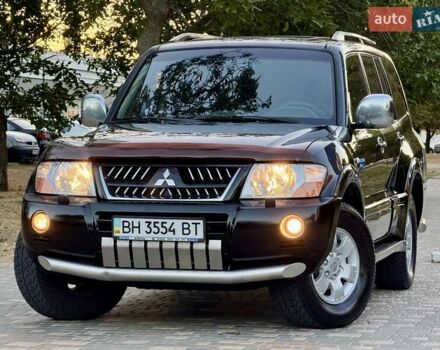 Чорний Міцубісі Паджеро, об'ємом двигуна 3.5 л та пробігом 271 тис. км за 6999 $, фото 1 на Automoto.ua