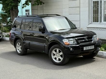 Чорний Міцубісі Паджеро, об'ємом двигуна 3.2 л та пробігом 120 тис. км за 5000 $, фото 1 на Automoto.ua