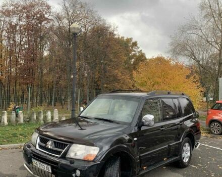 Черный Мицубиси Паджеро, объемом двигателя 3.5 л и пробегом 325 тыс. км за 8500 $, фото 1 на Automoto.ua