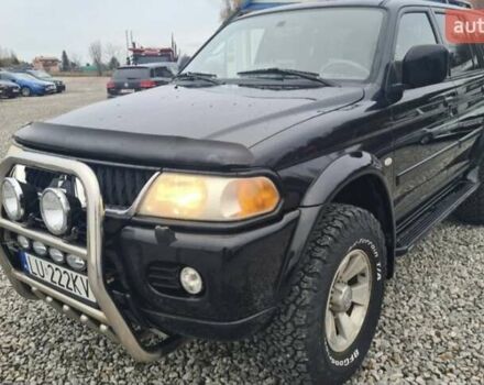 Черный Мицубиси Паджеро, объемом двигателя 3.5 л и пробегом 200 тыс. км за 3700 $, фото 1 на Automoto.ua