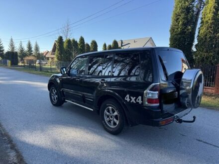 Чорний Міцубісі Паджеро, об'ємом двигуна 3.2 л та пробігом 290 тис. км за 5650 $, фото 1 на Automoto.ua