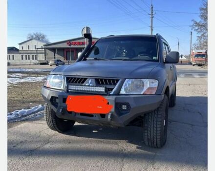 Чорний Міцубісі Паджеро, об'ємом двигуна 3.2 л та пробігом 200 тис. км за 2425 $, фото 1 на Automoto.ua