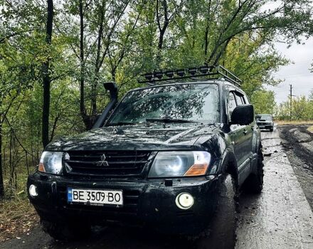 Черный Мицубиси Паджеро, объемом двигателя 3 л и пробегом 250 тыс. км за 7500 $, фото 1 на Automoto.ua