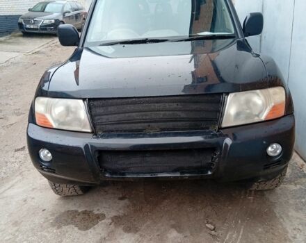 Чорний Міцубісі Паджеро, об'ємом двигуна 3 л та пробігом 200 тис. км за 4266 $, фото 1 на Automoto.ua