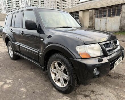Черный Мицубиси Паджеро, объемом двигателя 3.2 л и пробегом 190 тыс. км за 4200 $, фото 1 на Automoto.ua