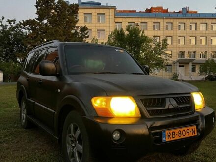 Мицубиси Паджеро 2006 в Славянске на Automoto.ua Черный Мицубиси Паджеро, объемом двигателя 0 л и пробегом 200 тыс. км за 3800 $, фото 1 на Automoto.ua