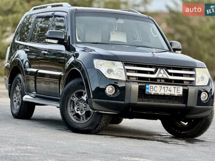 Черный Мицубиси Паджеро, объемом двигателя 3 л и пробегом 275 тыс. км за 9050 $, фото 1 на Automoto.ua