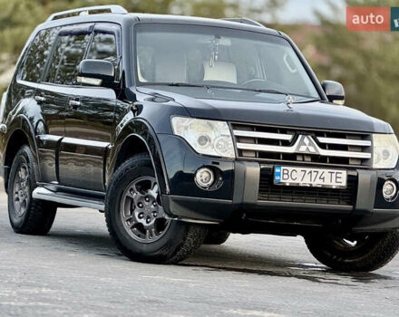 Черный Мицубиси Паджеро, объемом двигателя 3 л и пробегом 275 тыс. км за 9050 $, фото 1 на Automoto.ua