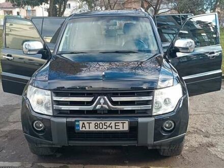 Черный Мицубиси Паджеро, объемом двигателя 2.97 л и пробегом 261 тыс. км за 11000 $, фото 1 на Automoto.ua