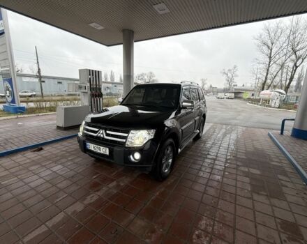 Чорний Міцубісі Паджеро, об'ємом двигуна 3 л та пробігом 280 тис. км за 8200 $, фото 1 на Automoto.ua